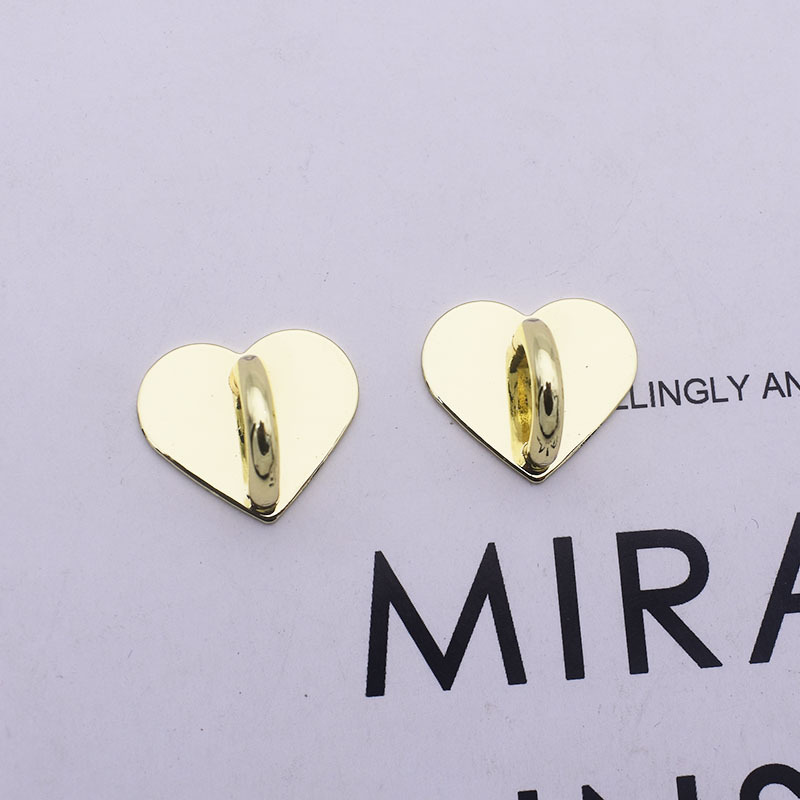 Small heart-shaped gold- 2CM