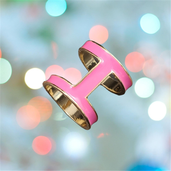 H Pink