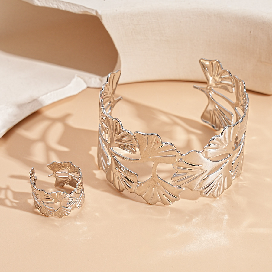 Bracelet-silver ginkgo leaf (set of two)