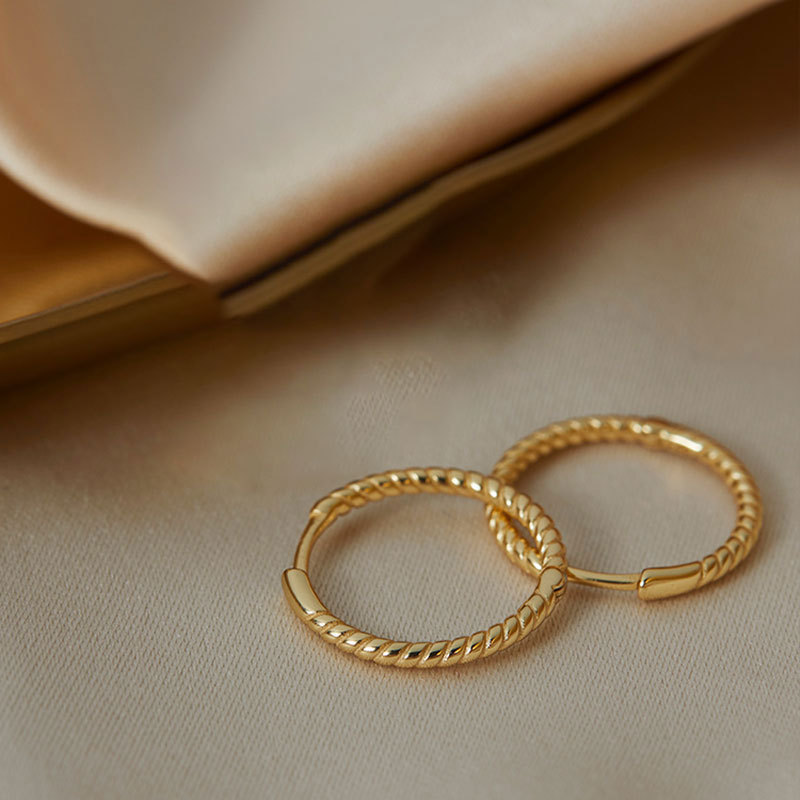 Golden large circle (inner diameter 15mm) 0365