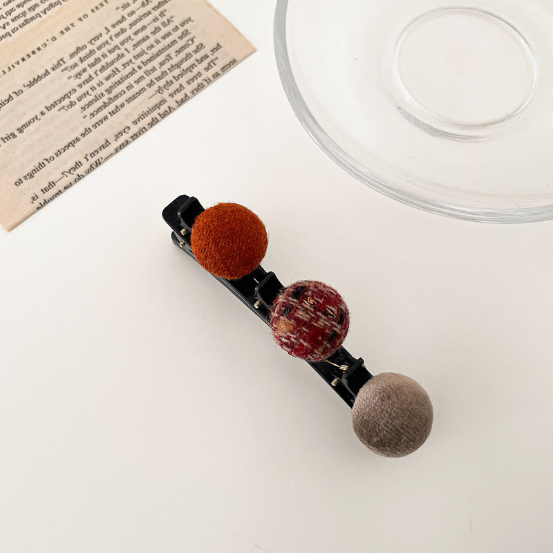 1579 orange gray ball