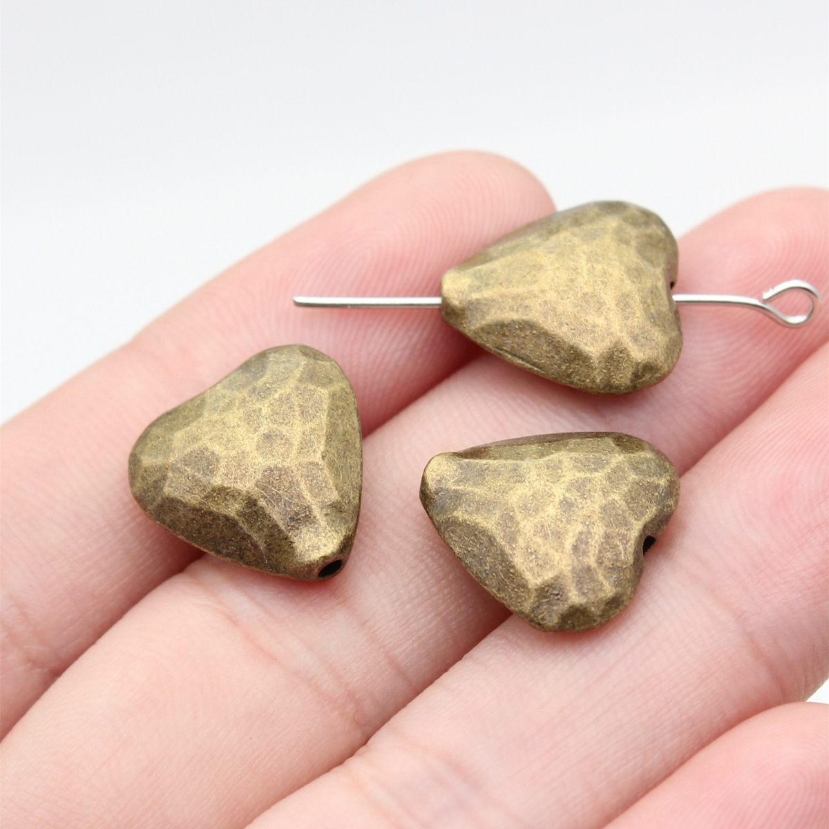 Bronze-
