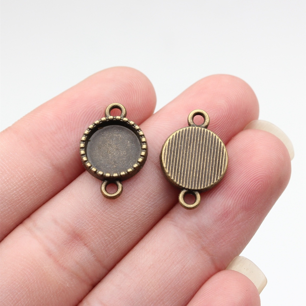 Outer diameter 19x12mm, inner diameter 9.9mm_ancient bronze color_a13883_w21-h15