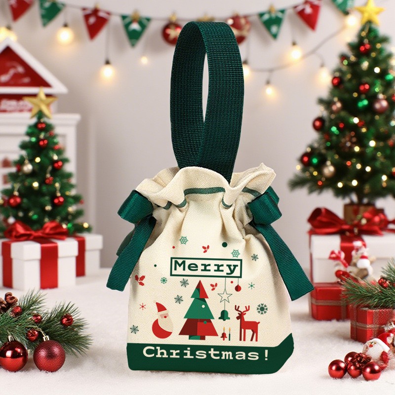 Green three-dimensional Christmas tree drawstring pocket 15*16*5cm