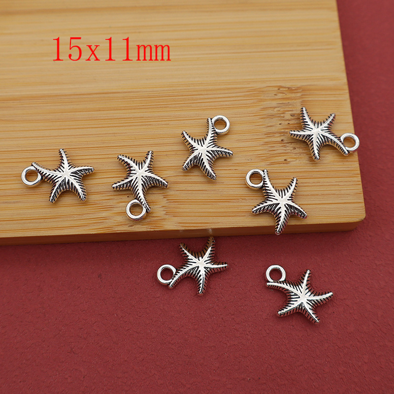 4 small starfish