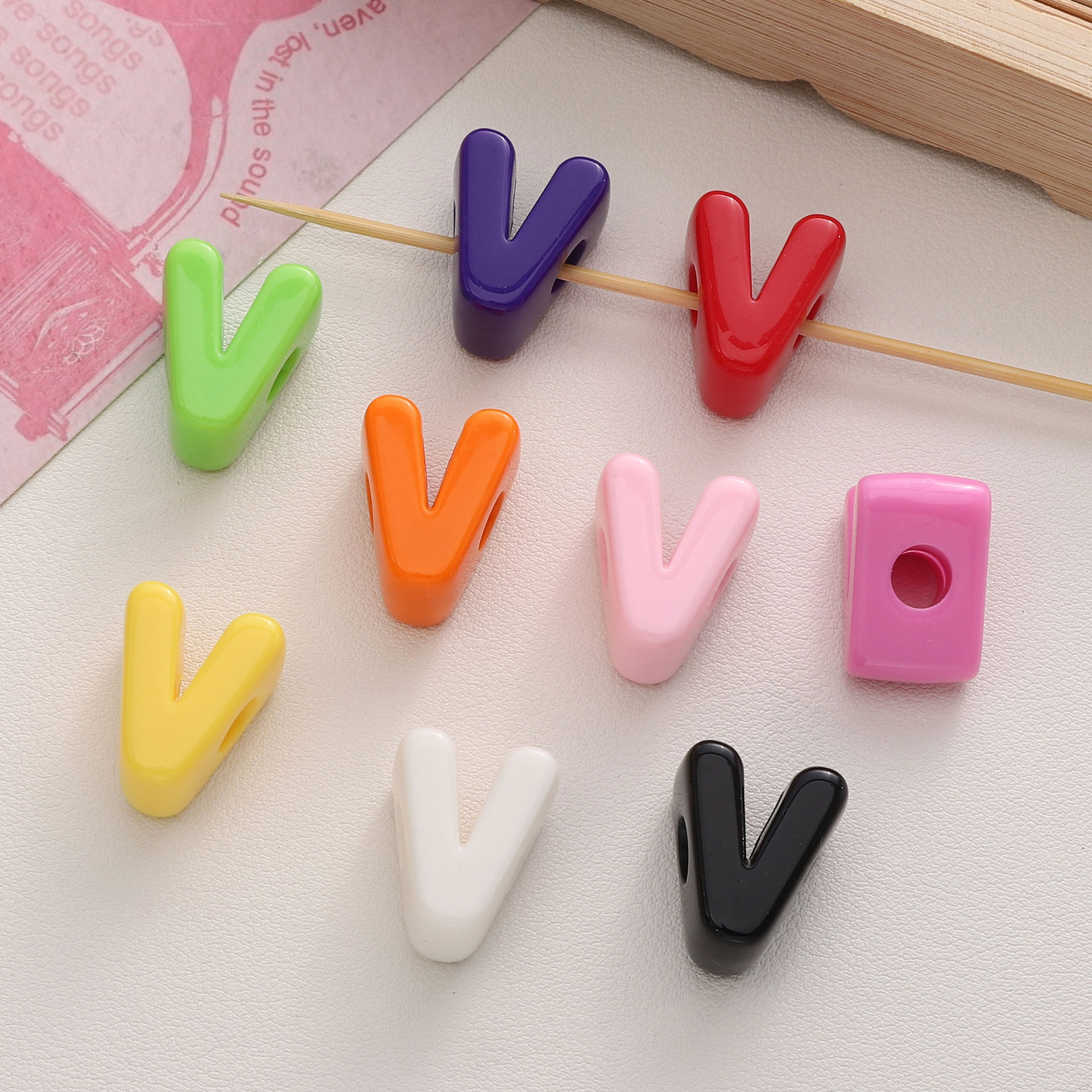 V 10pcs/bag