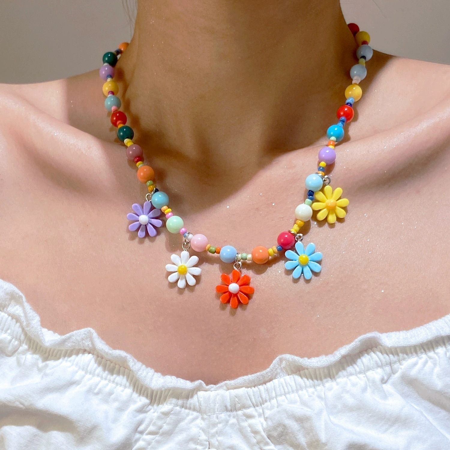 Acrylic necklace 10634