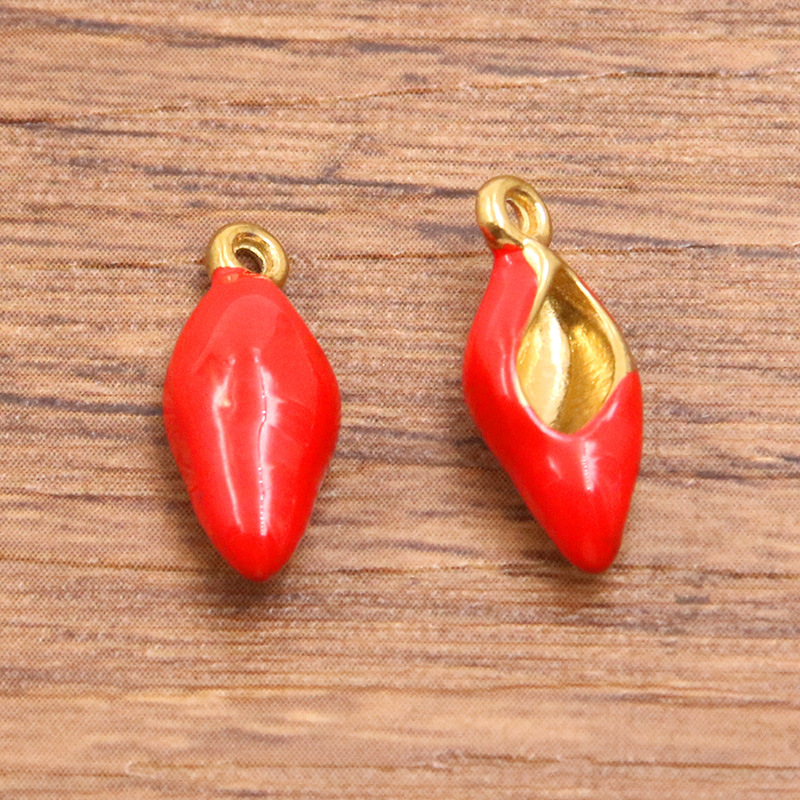 Red conch 6X15mm