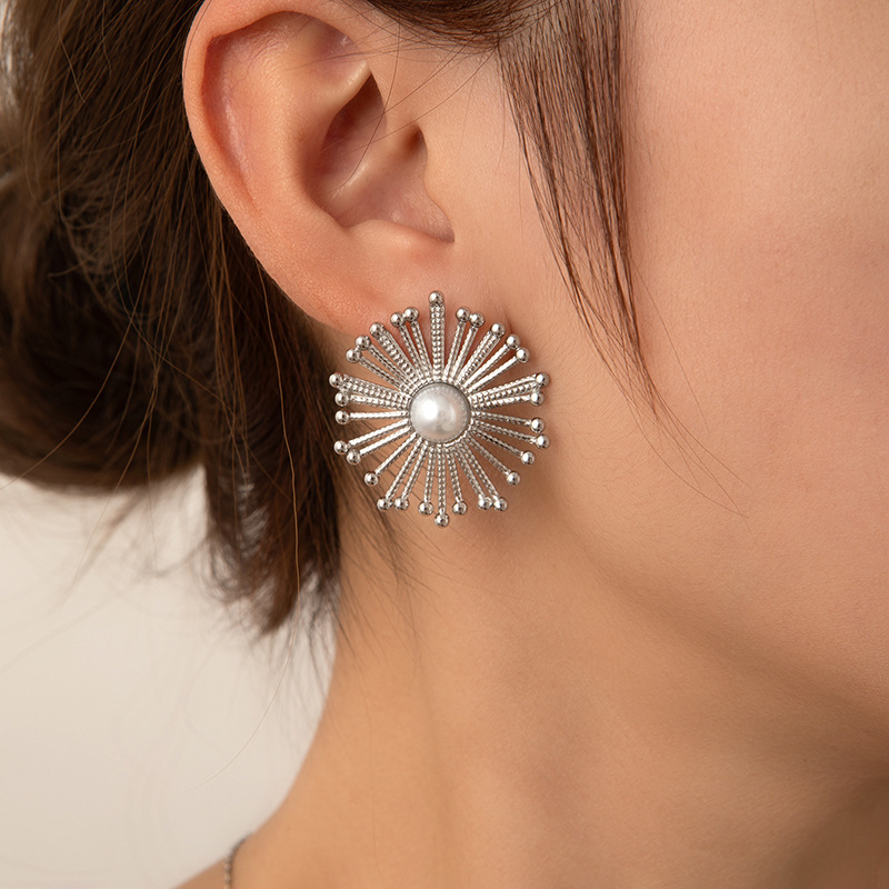 Silver sunflower earrings
