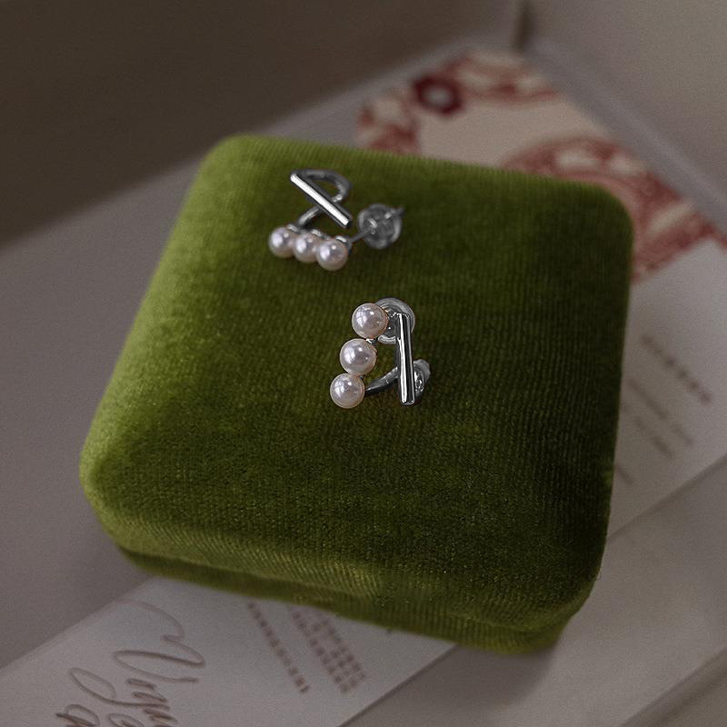silver Pearl Stud Earrings 0087
