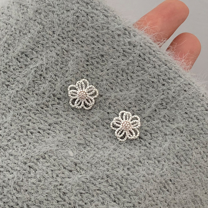 silver Flowers 0092