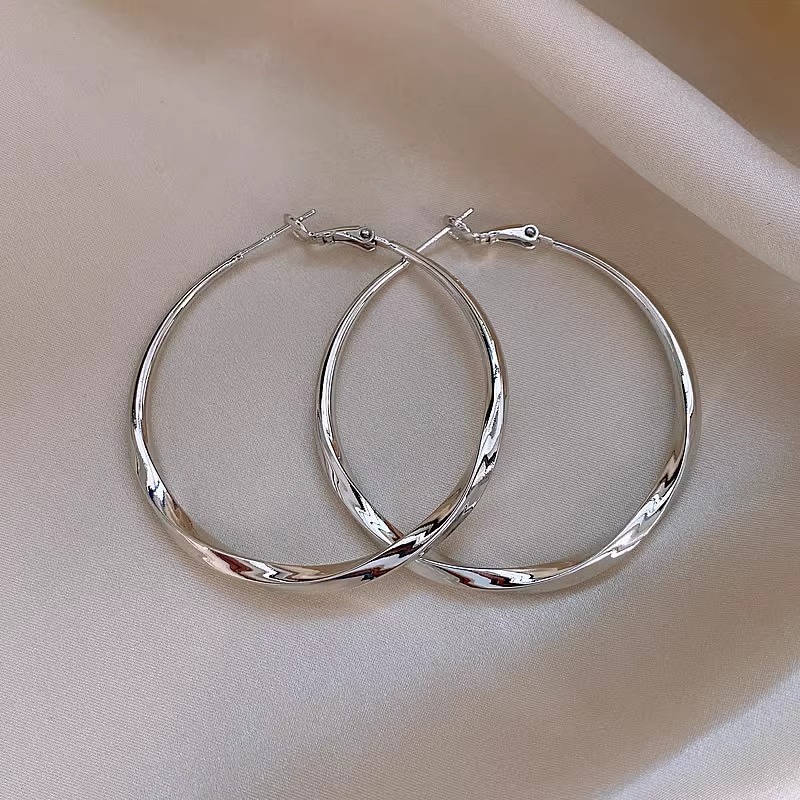 6cm silver earrings 04479