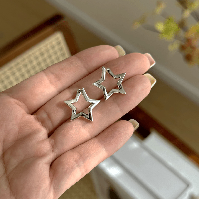 Silver star earrings 0245