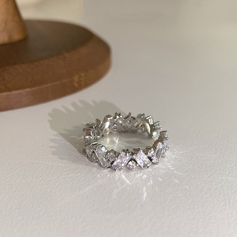 A silver ring 0046