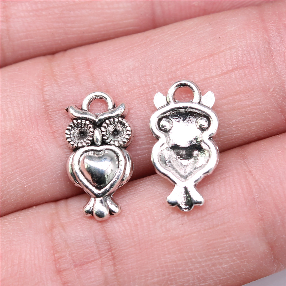 couleur argent antique