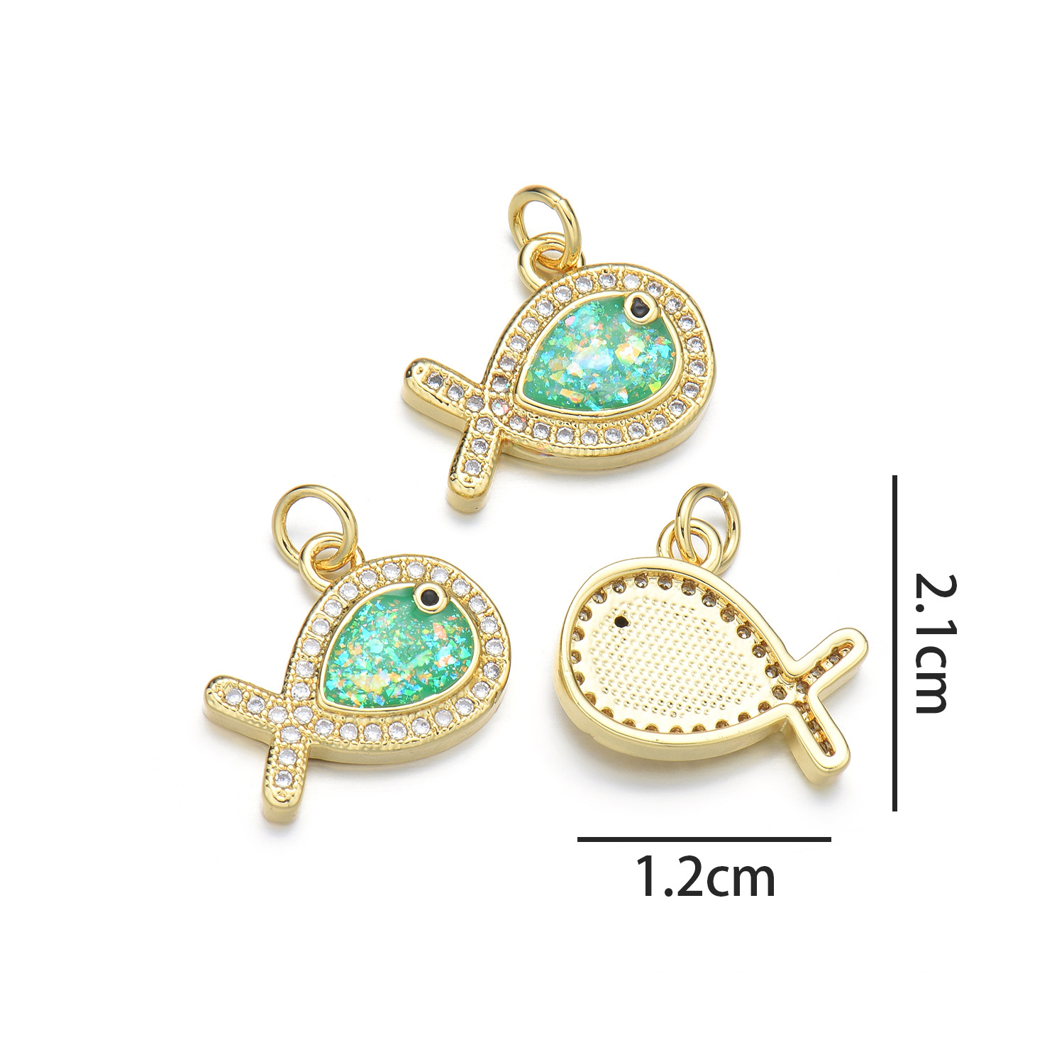 Small fish pendant (shining green Opal)