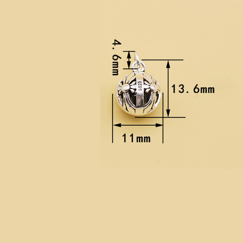 Cross pattern hanging ball fa0621024