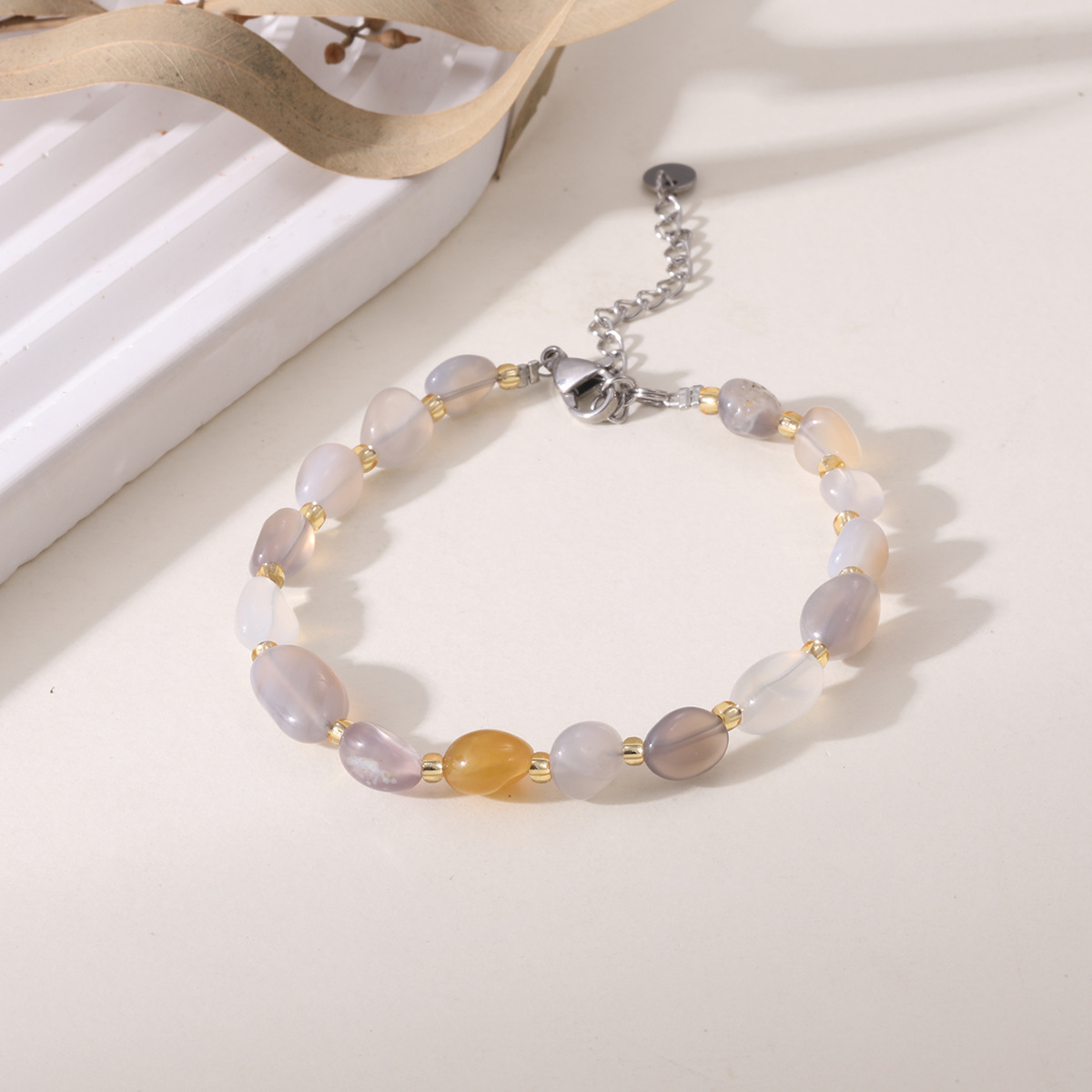 Gray agate