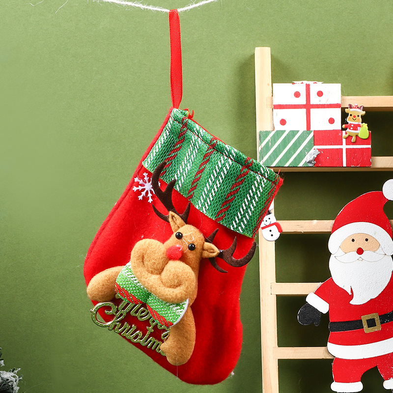 E1-3 small letter socks deer