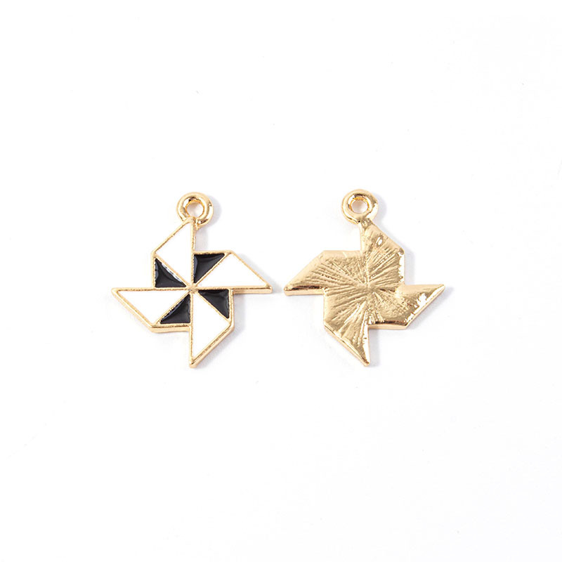 Black and white windmill (kc gold)