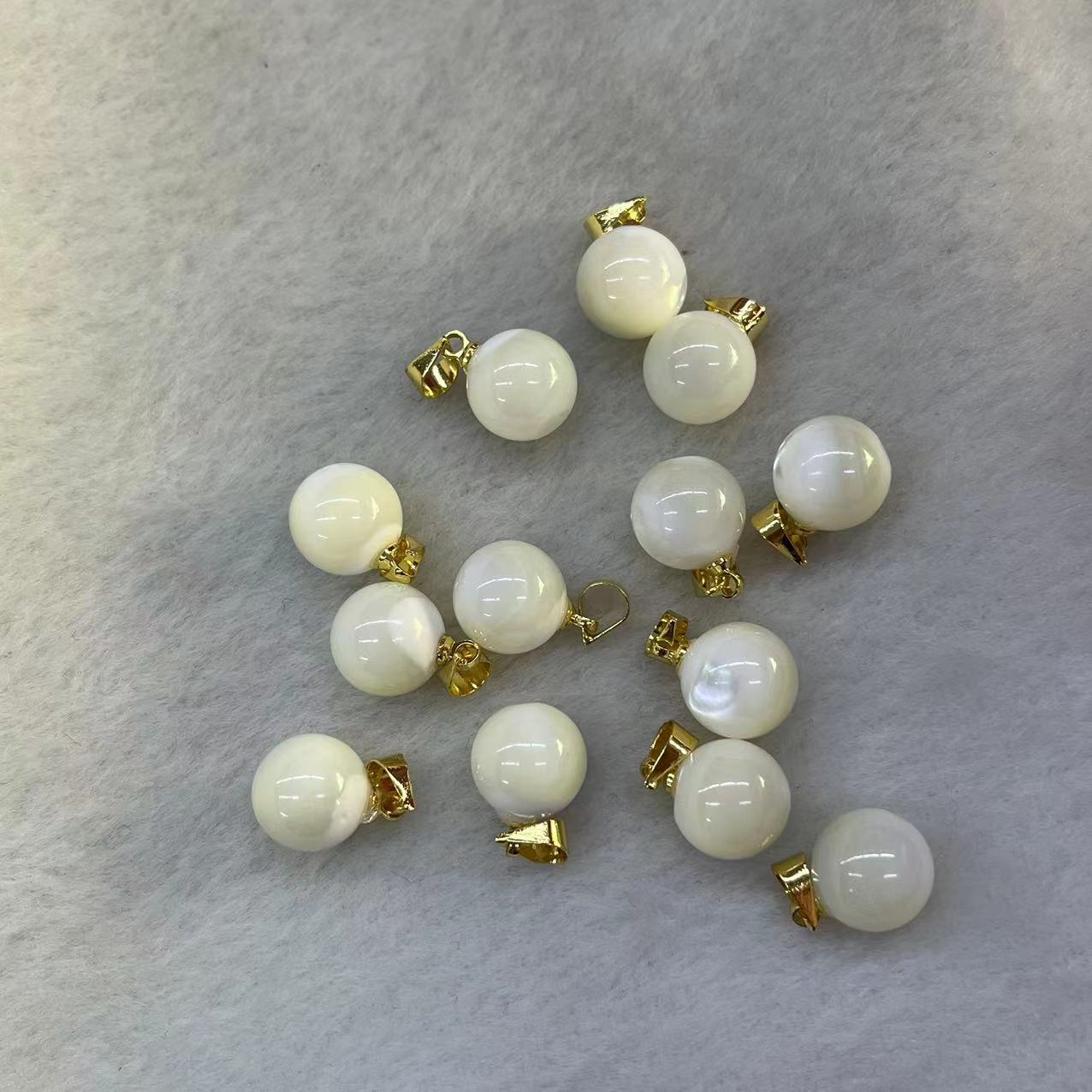 10MM round beads/gold