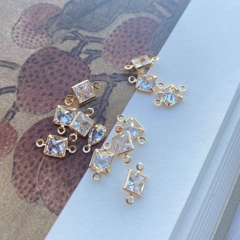 Small double hanging Square [6*6mm]