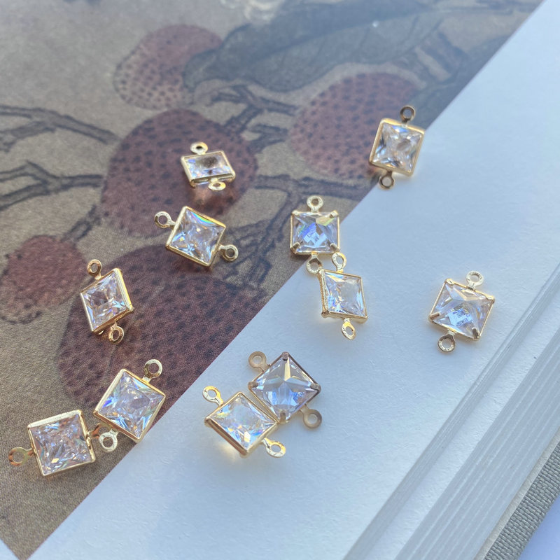 Large double hanging Square [7*7MM]
