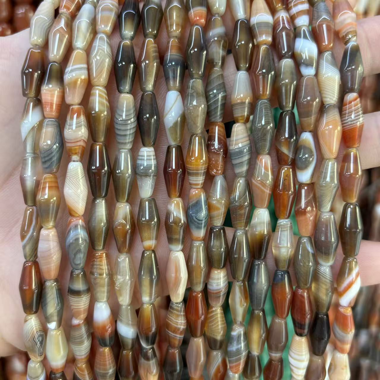 6x15mm red and gray striped agate