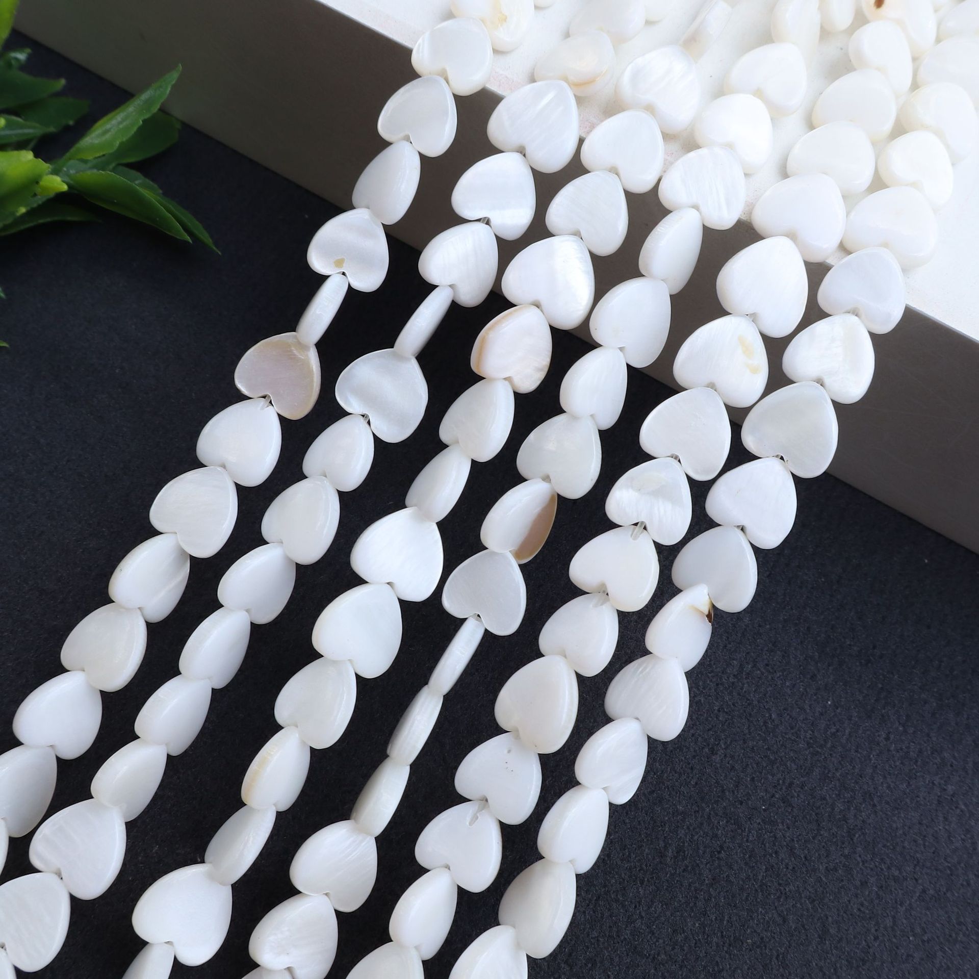 Polished vertical hole 8x8mm