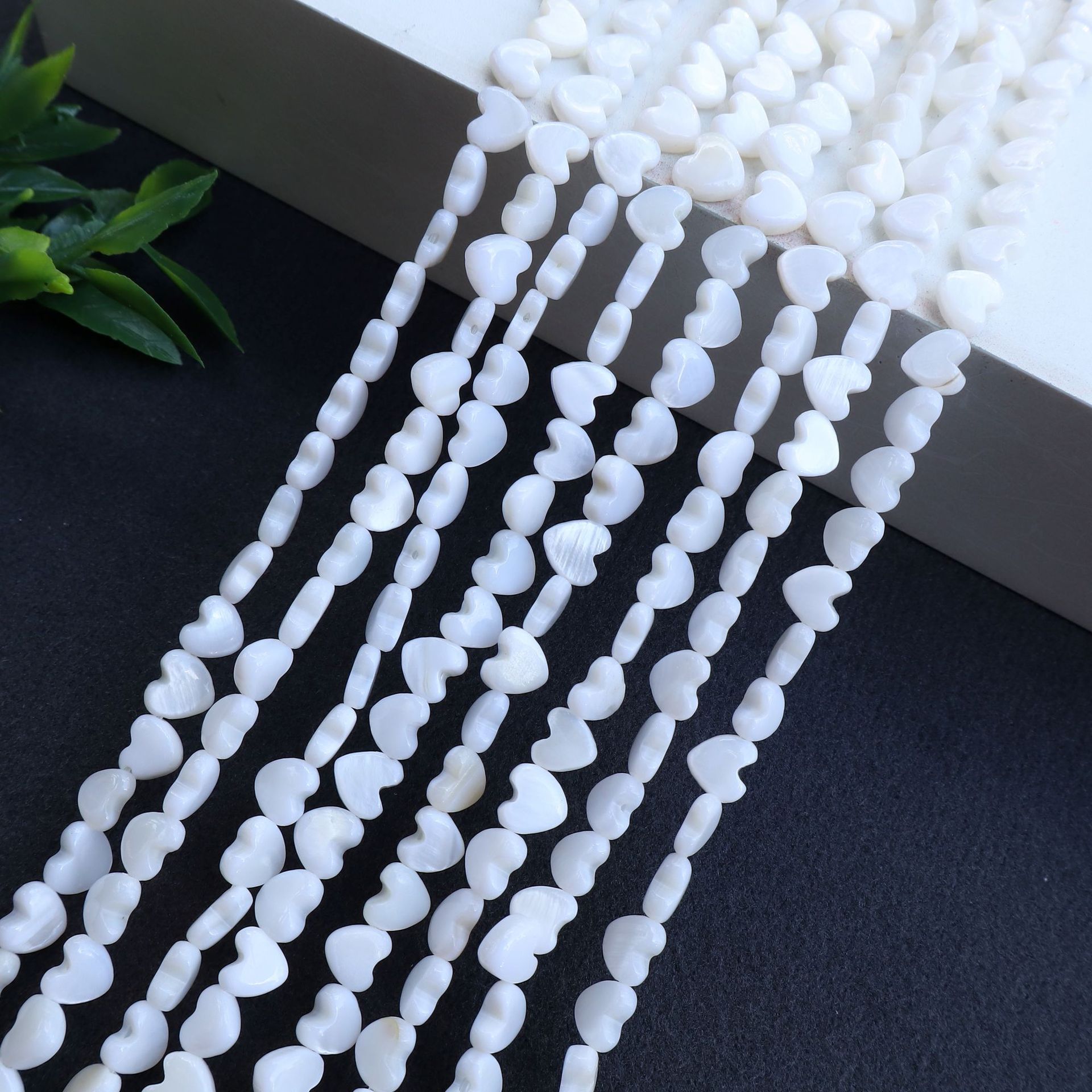 Polished horizontal hole 6x6mm