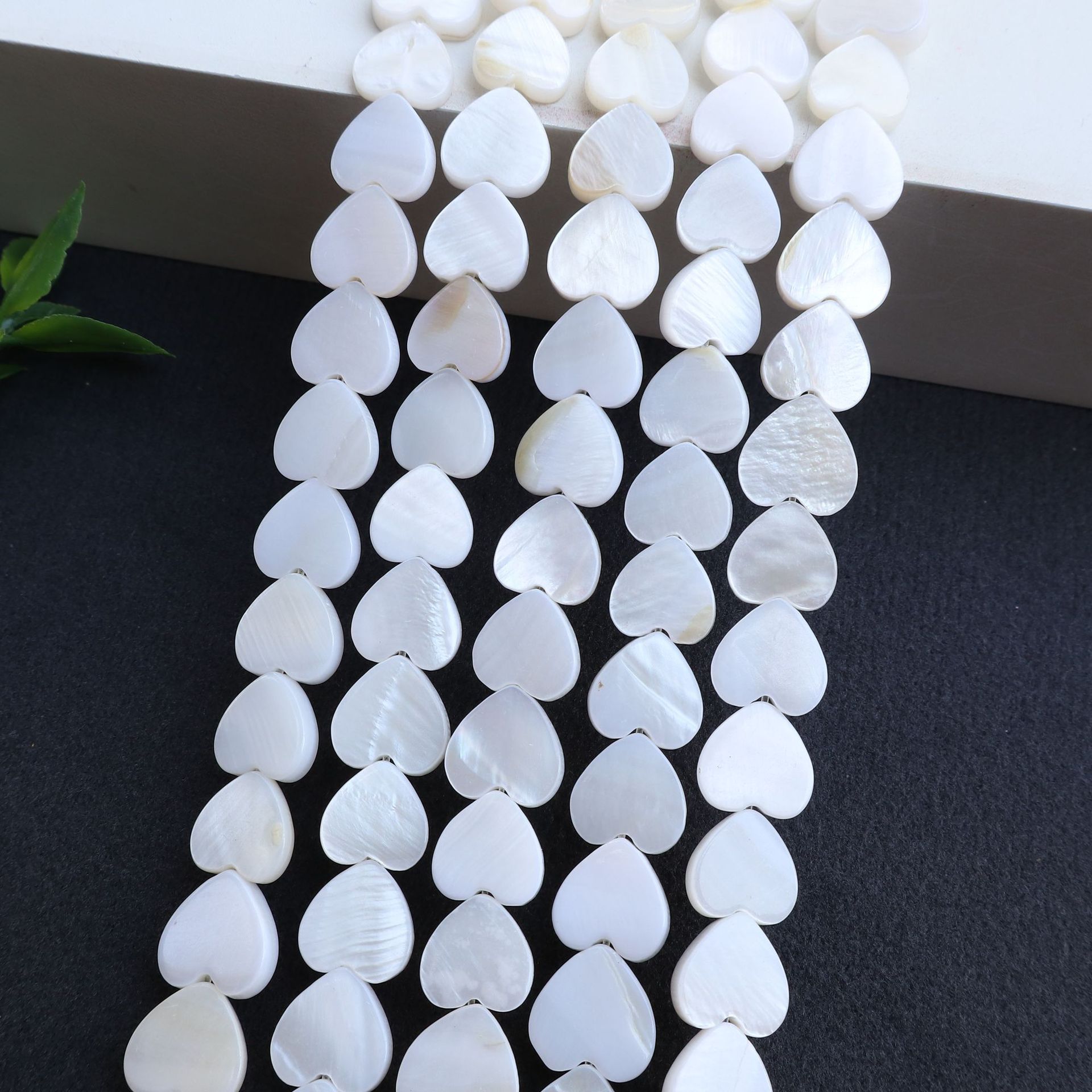 Flat vertical hole 8x8mm