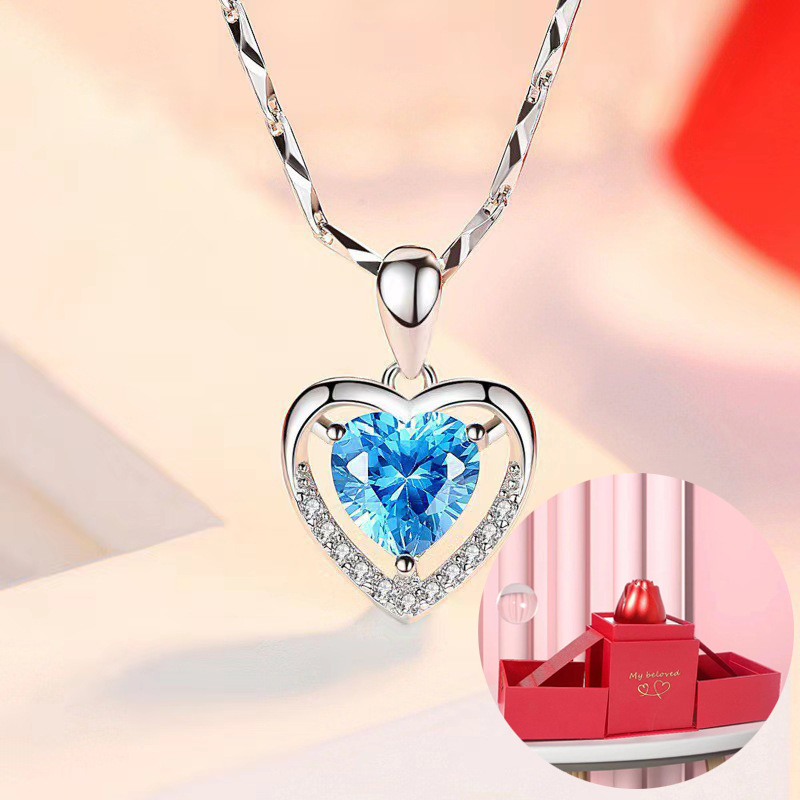 Eternal Heart Blue Diamond lifting rose gift box