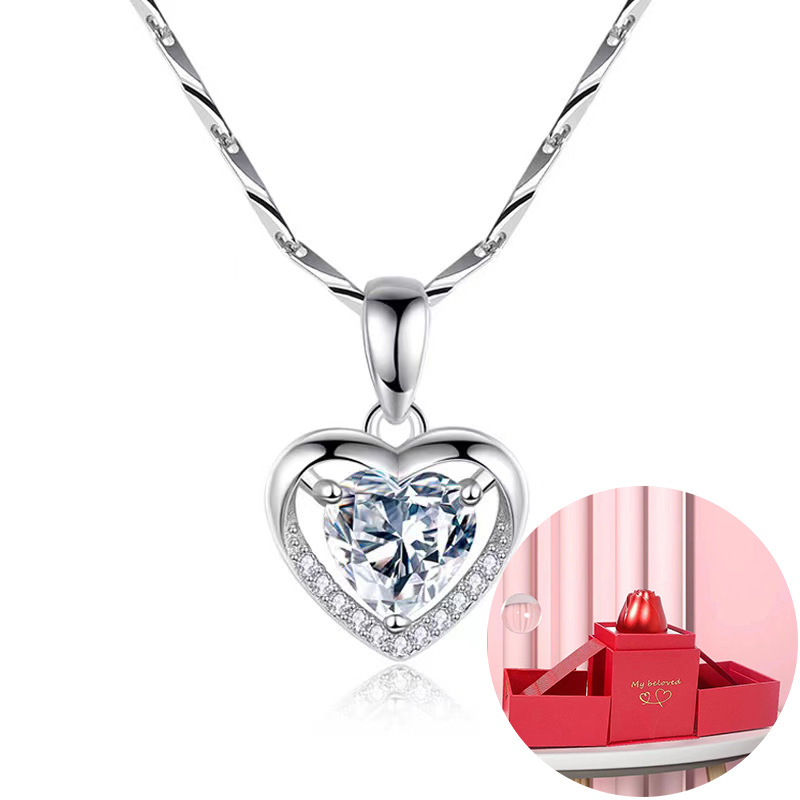 Eternal Heart White Diamond lifting rose gift box