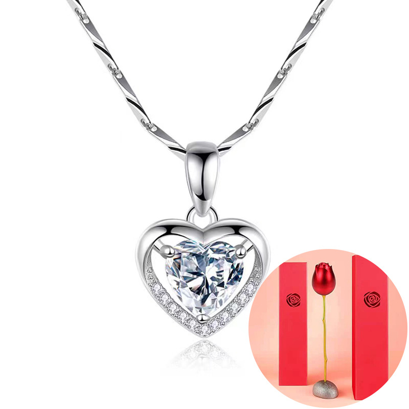 Eternal Heart White Diamond a rose gift box