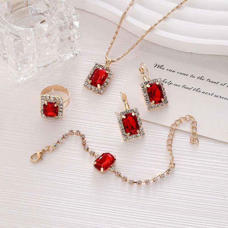 CK0117 Red Square (4-piece)