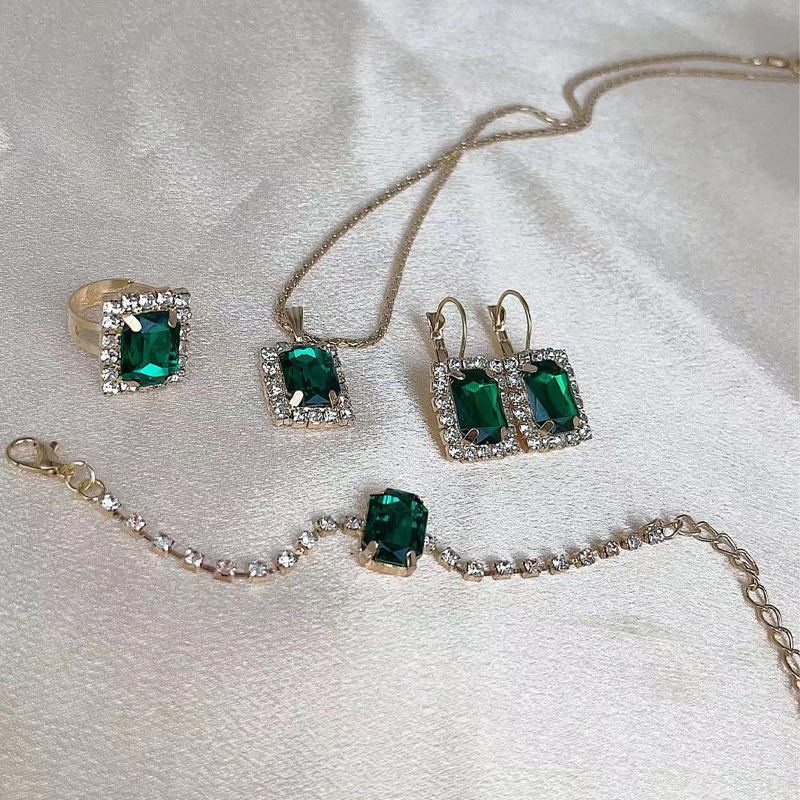 CK0118 Green Square (Set of 4)