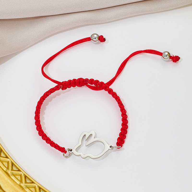 Steel-colored red rope