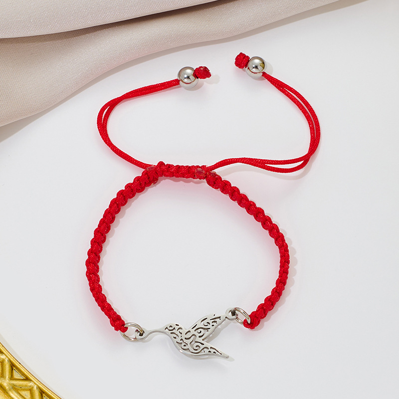 Steel-colored red rope