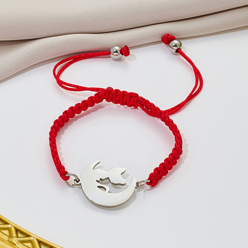 Steel-colored red rope