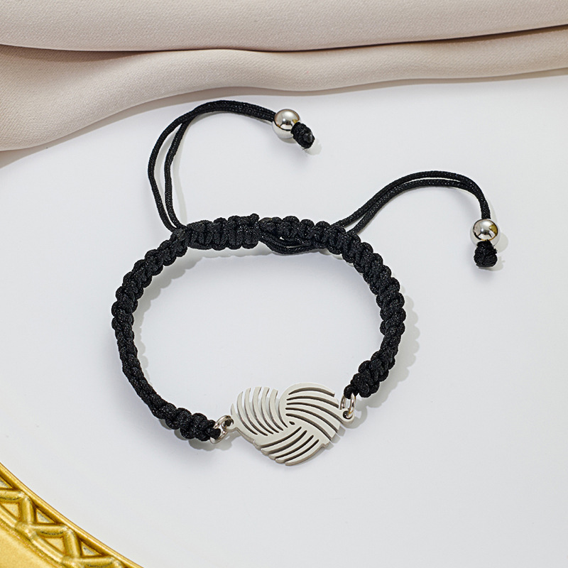 Steel-colored black rope