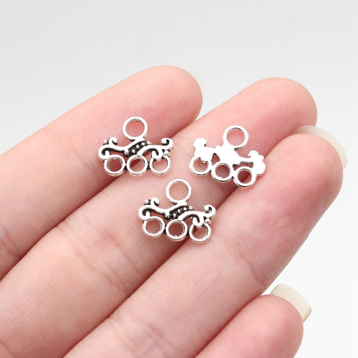 antique silver color