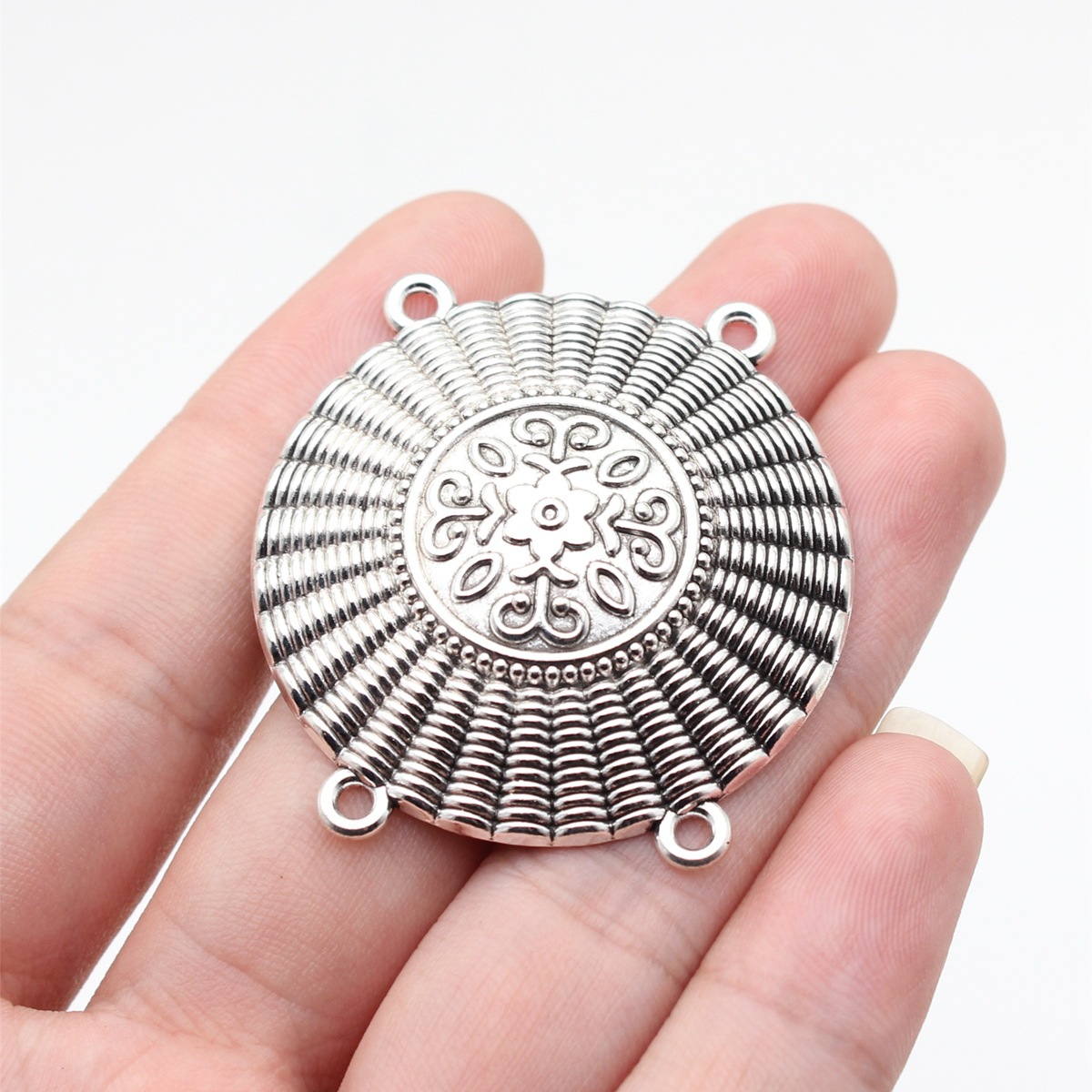 antique silver color