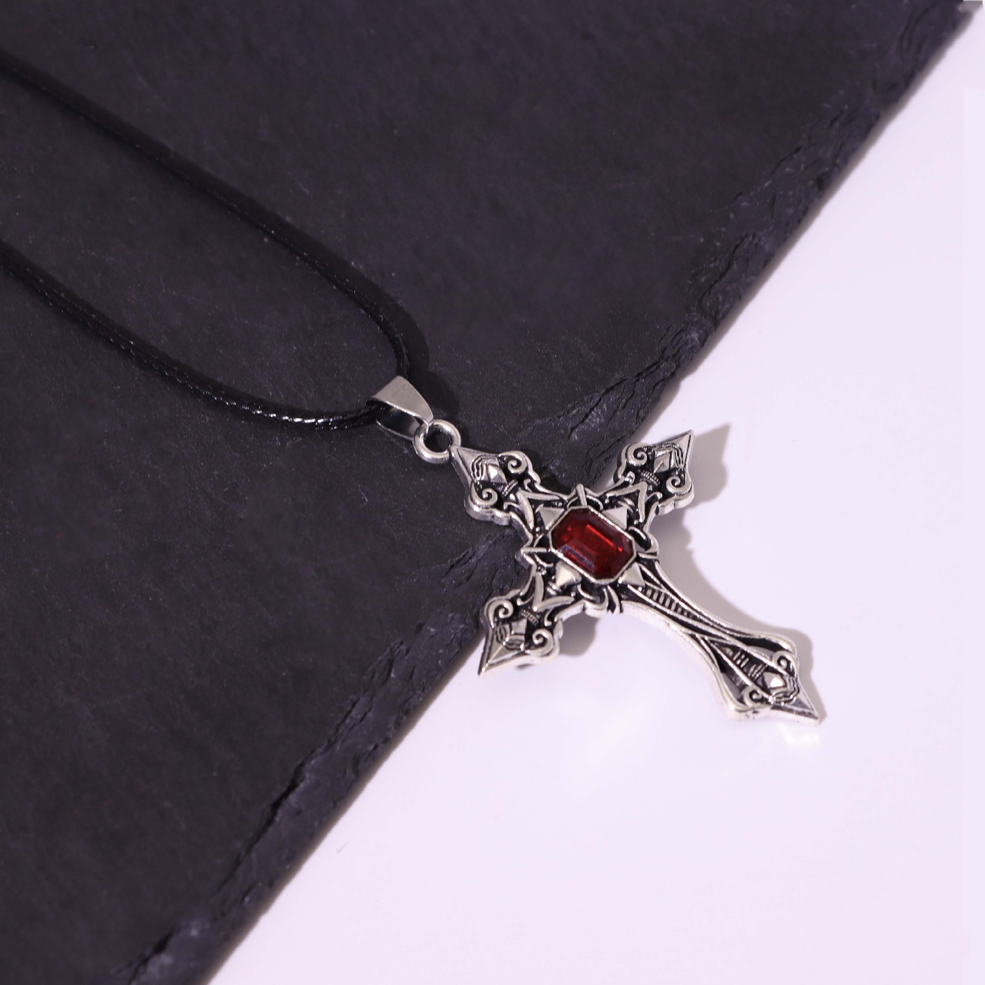 Silver [with 50cm wax rope]