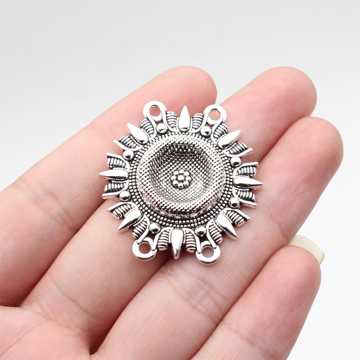 antique silver color