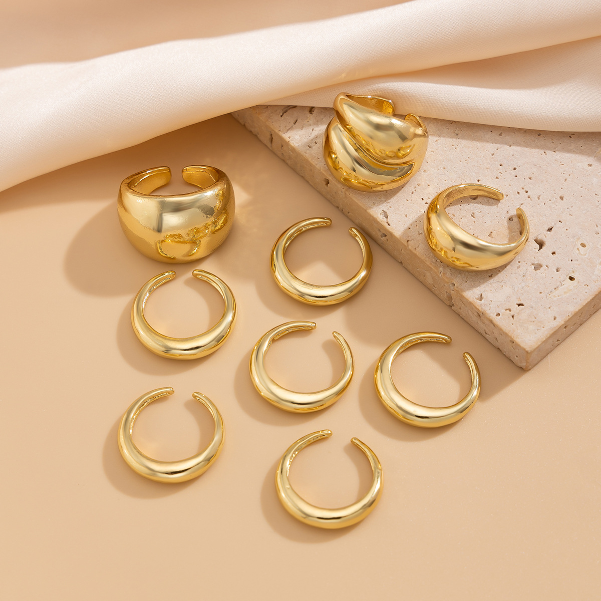 Gold nine-piece set