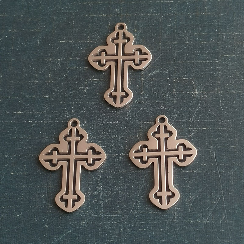 серебряный