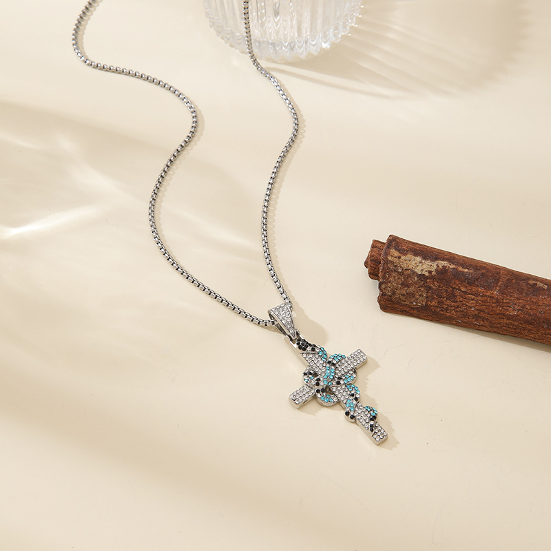 Blue [with 70cm square pearl chain]