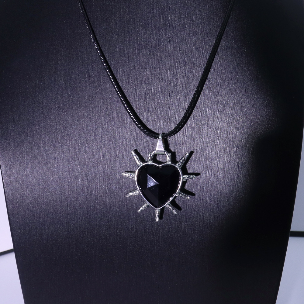 Black heart rope chain