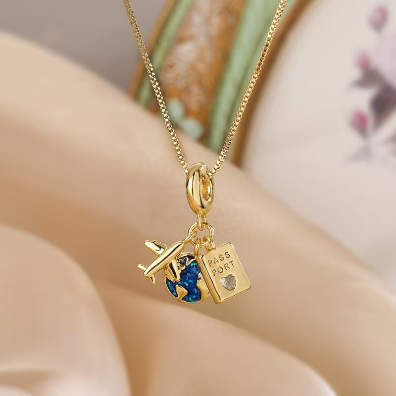 [8158] Global Travel Letter Necklace [Gold]]