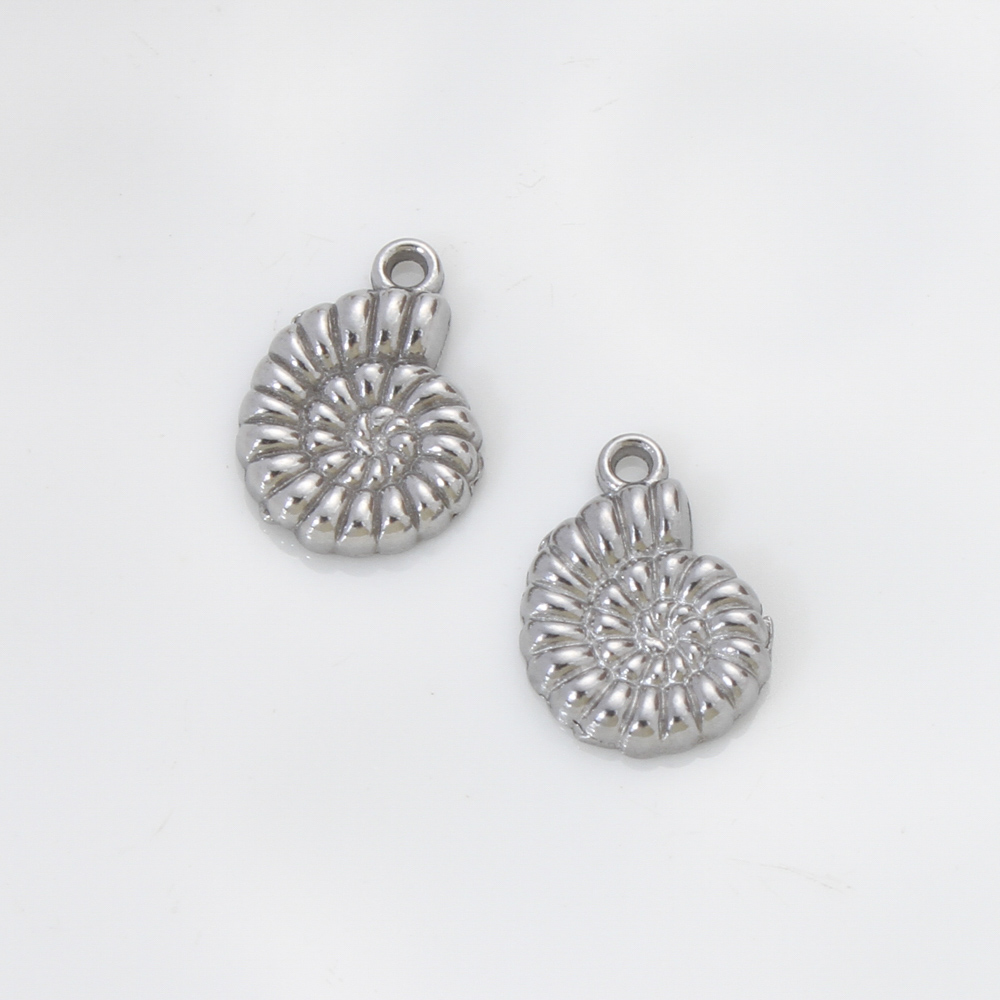 серебряный